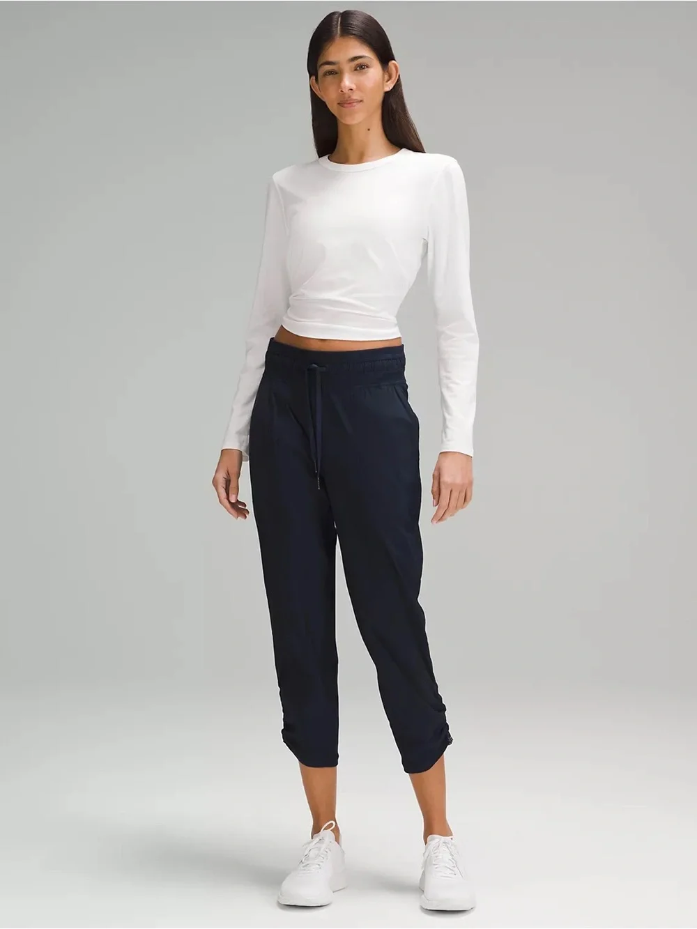 Lululemon Dance Studio Mid-Rise Cropped Navy Pant Size 8